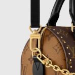 Louis Vuitton Cross Bag For Women - Image 5
