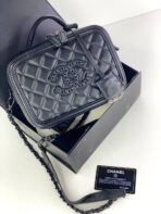 Chanel Cross Bag For Women - Image 6