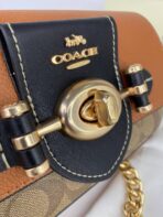 Coach Cross Bag For Women - Image 6