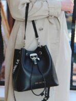 Karl Cross Bag For Women - Image 7