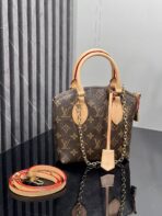 Louis Vuitton Cross Bag For Women - Image 7