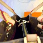 Louis Vuitton Cross Bag For Women - Image 7