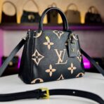 Louis Vuitton Cross Bag For Women - Image 7