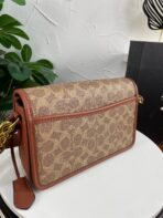 Coach Cross Bag For Women - Image 7