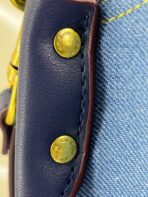 Coach Cross Bag For Women - Image 9