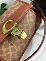 Coach Cross Bag For Women - Image 9