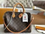 Louis Vuitton Cross Bag For Women - Image 9