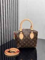 Louis Vuitton Cross Bag For Women - Image 9