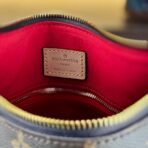 Louis Vuitton Hand Bag For Women - Image 9