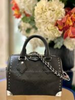 Louis Vuitton Cross Bag For Women - Image 10