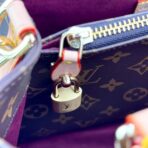 Louis Vuitton Cross Bag For Women - Image 10