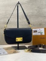 Louis Vuitton Cross Bag For Women - Image 10