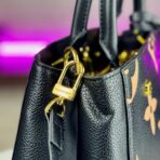 Louis Vuitton Cross Bag For Women - Image 11