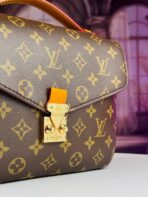Louis Vuitton Cross Bag For Women - Image 13