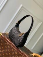 Louis Vuitton Cross Bag For Women - Image 14
