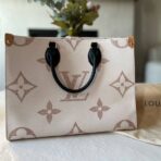 Louis Vuitton Hand Bag For Women - Image 15