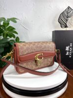 Coach Cross Bag For Women - Image 17