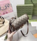 Gucci Cross Bag For Women - Image 18