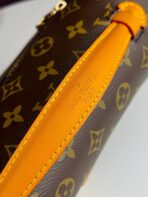 Louis Vuitton Cross Bag For Women - Image 19