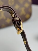 Louis Vuitton Cross Bag For Women - Image 20